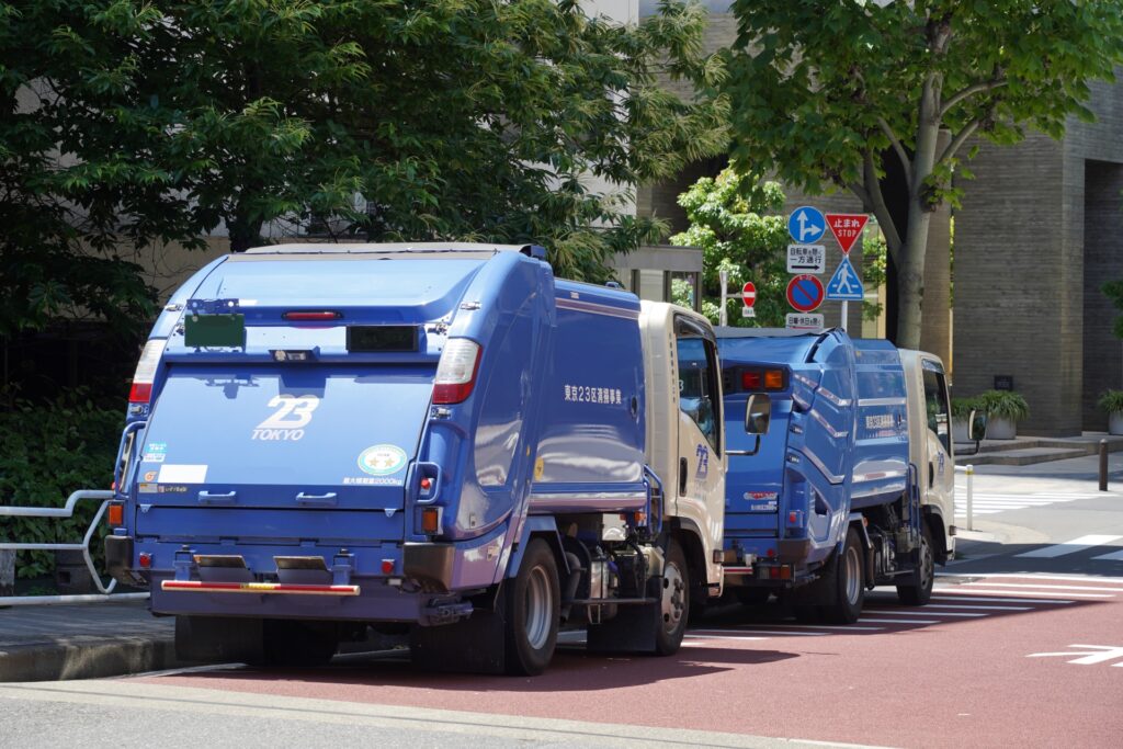 ゴミ収集車